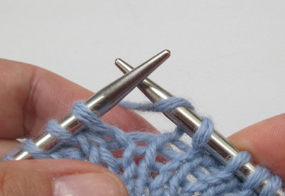 Вяжем красивый узор и учимся вязать двойной накид. Вязание спицами.